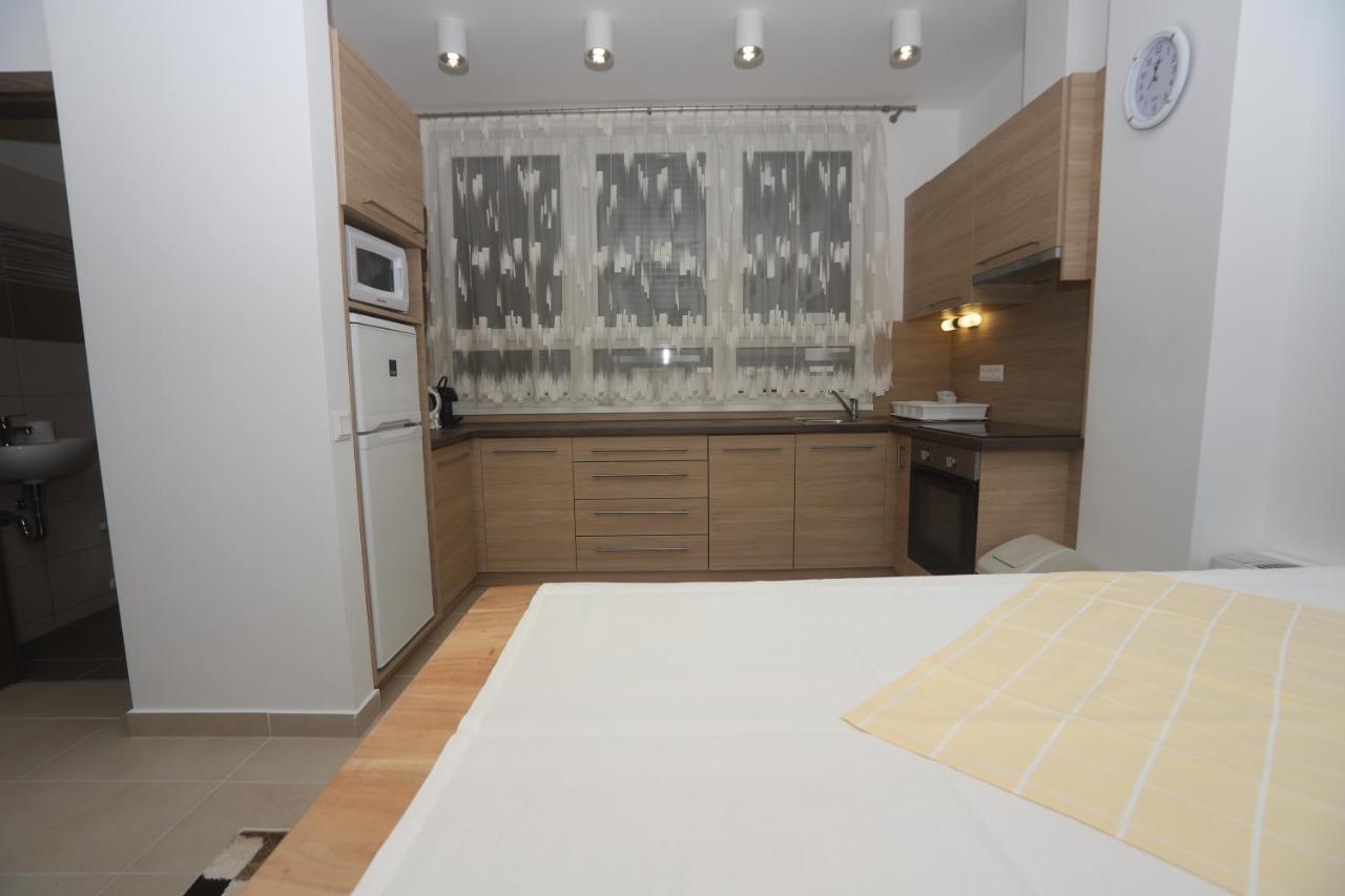 Adam Guesthouse I. Kecskemét Eksteriør bilde