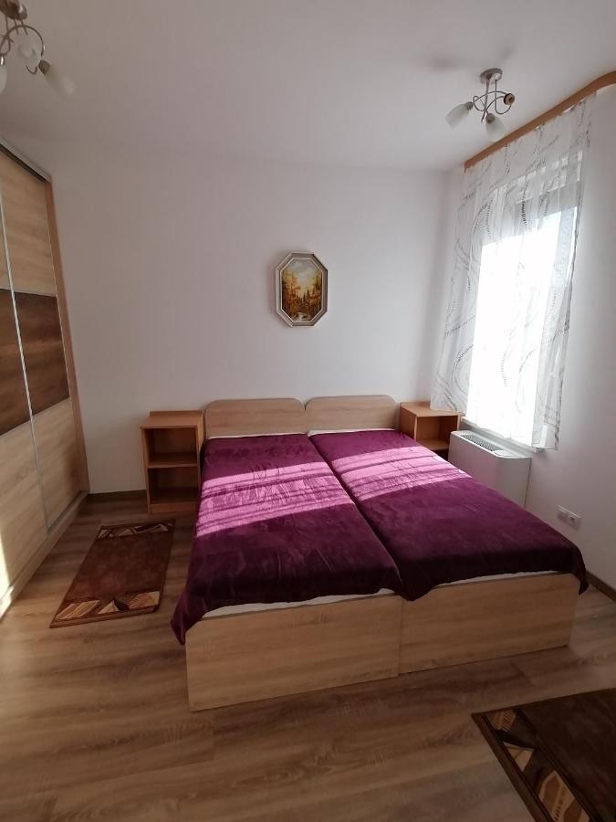 Adam Guesthouse I. Kecskemét Eksteriør bilde