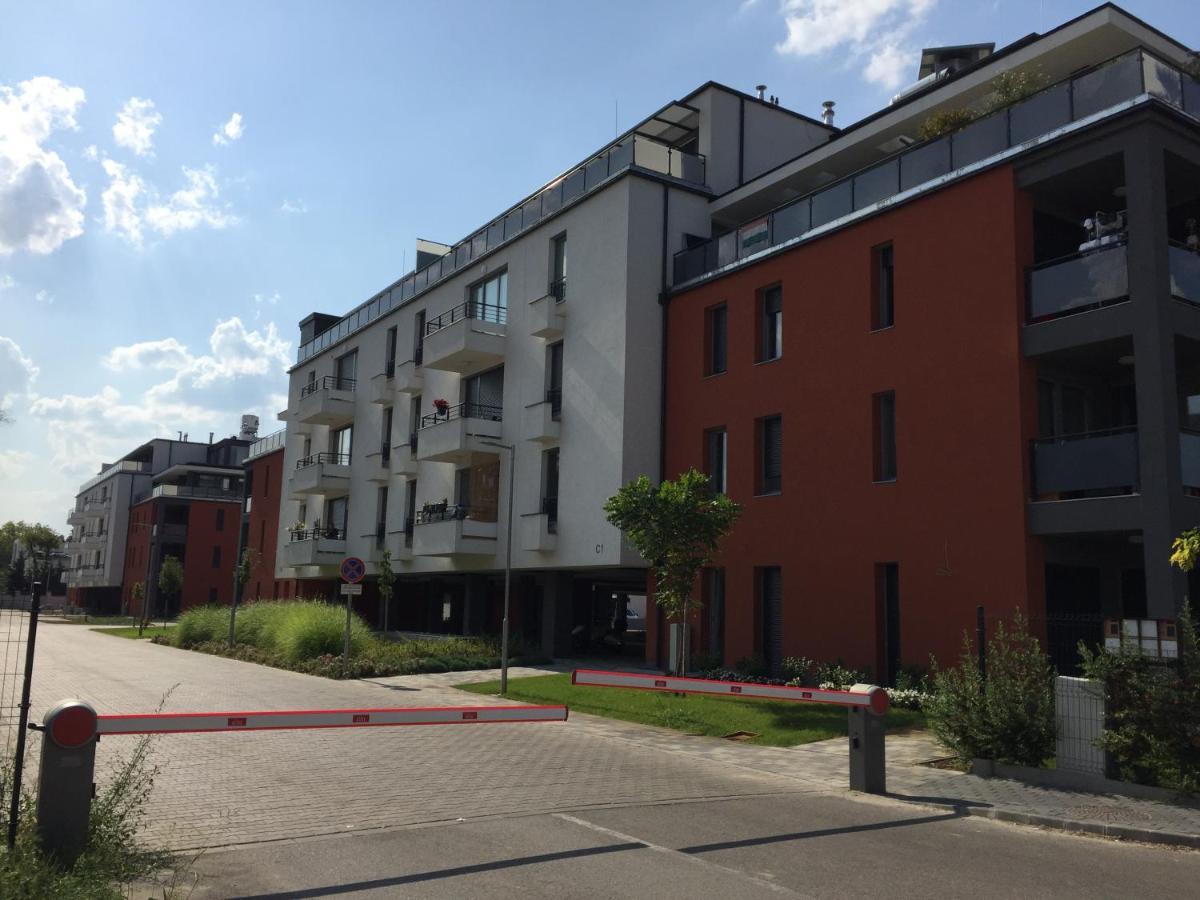 Adam Guesthouse I. Kecskemét Eksteriør bilde